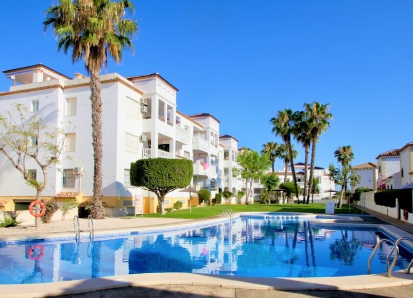 Resale - Apartment - Orihuela Costa - Villamartín