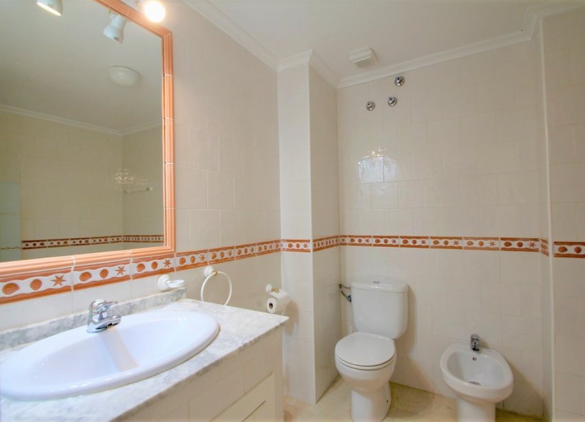 Resale - Apartment - Orihuela Costa - Villamartín