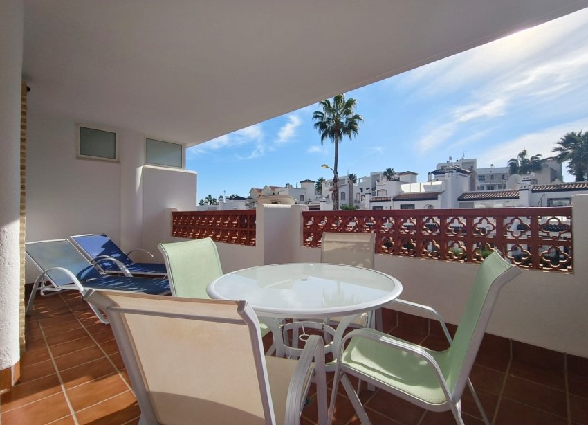 Resale - Apartment - Orihuela Costa - Villamartín