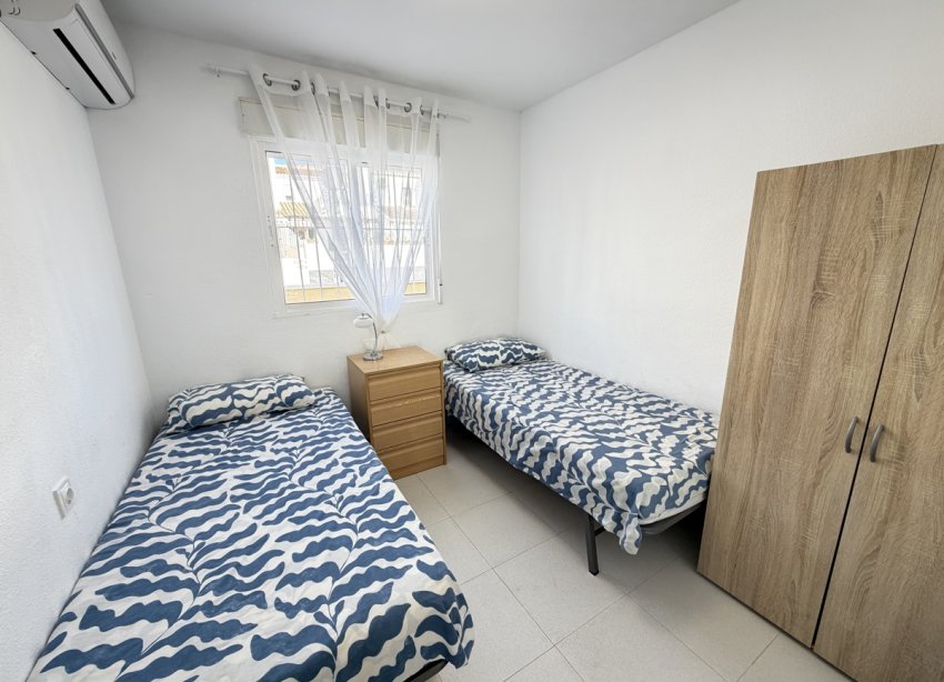 Resale - Apartment - Orihuela Costa - Villamartin