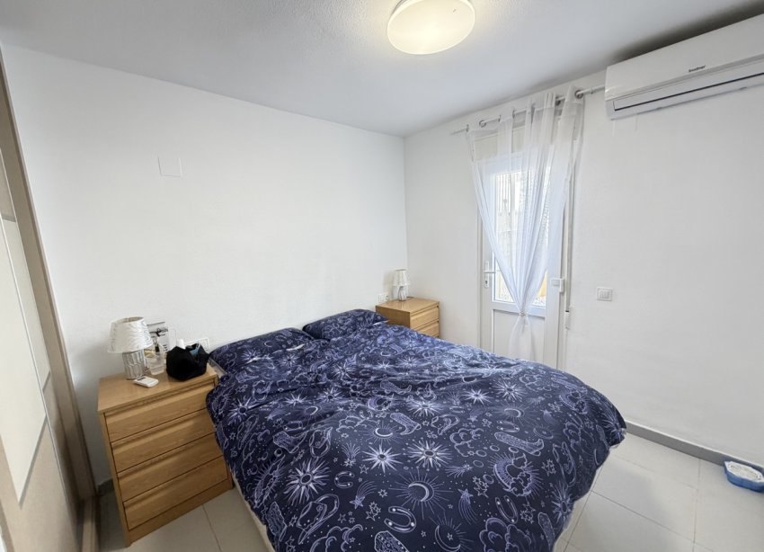 Resale - Apartment - Orihuela Costa - Villamartin