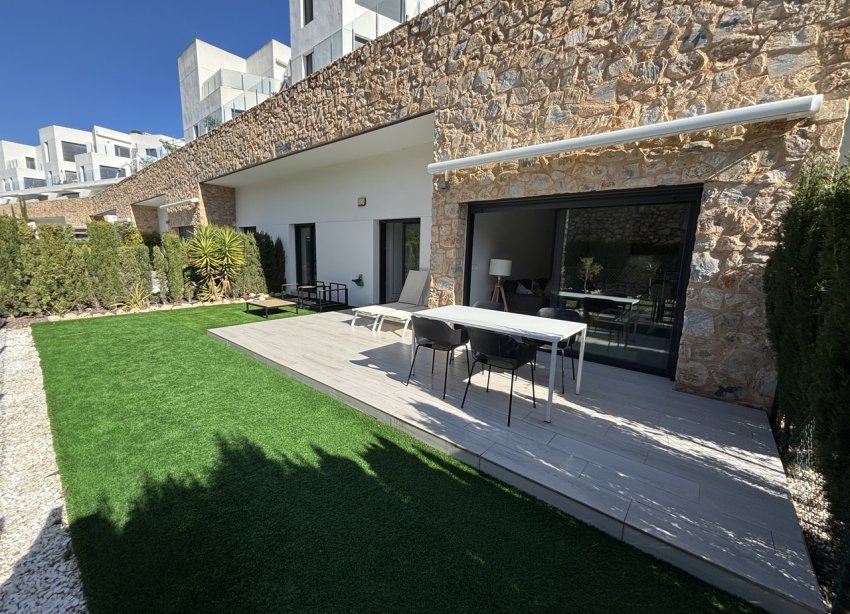 Resale - Apartment - Orihuela Costa - Villamartin