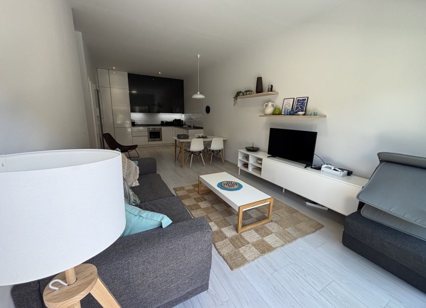 Resale - Apartment - Orihuela Costa - Villamartin