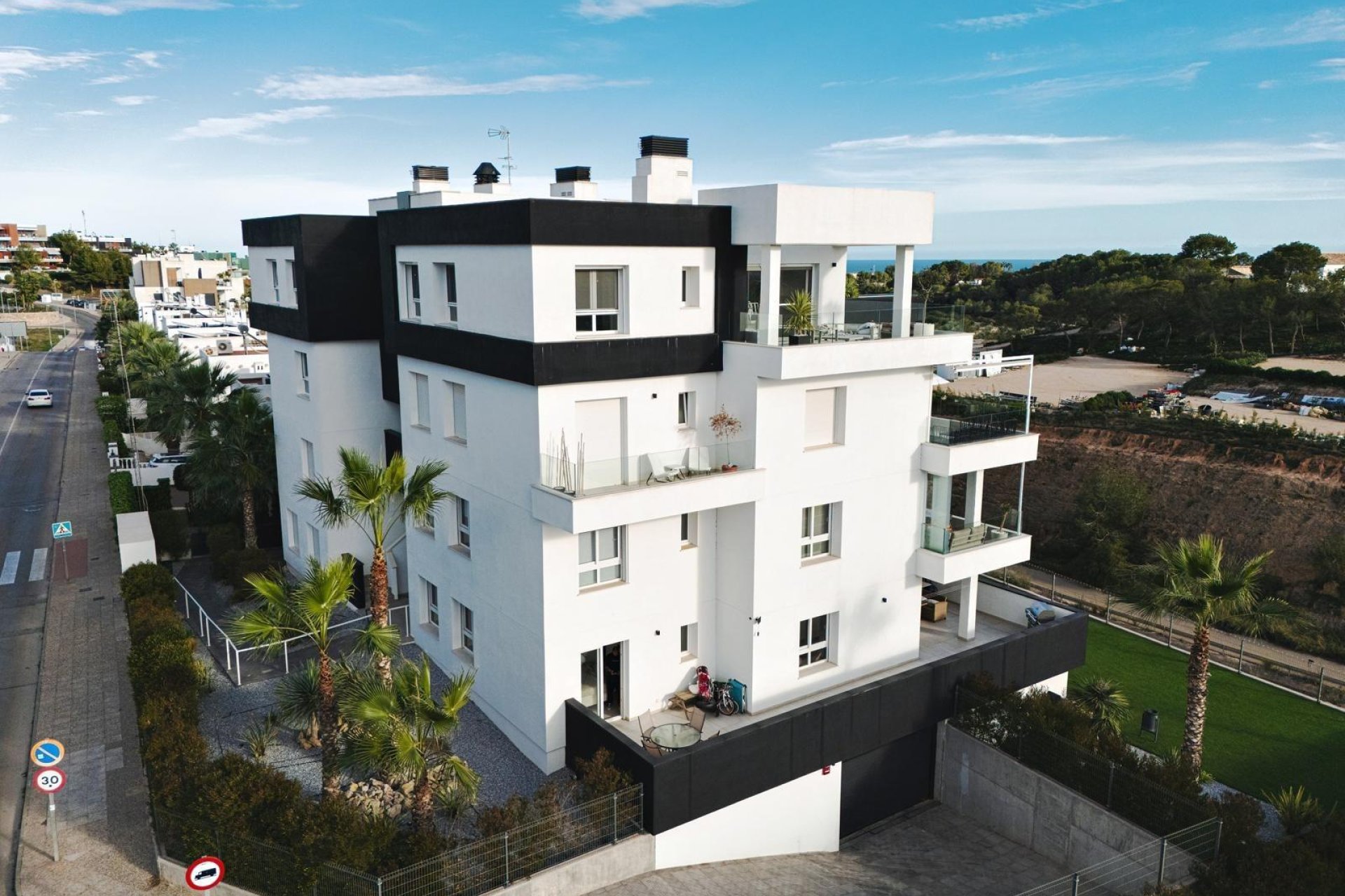 Resale - Apartment - Orihuela Costa - Villamartin