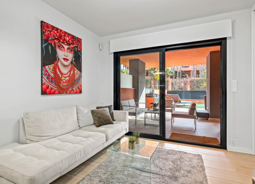 Resale - Apartment - Orihuela Costa - Villamartín