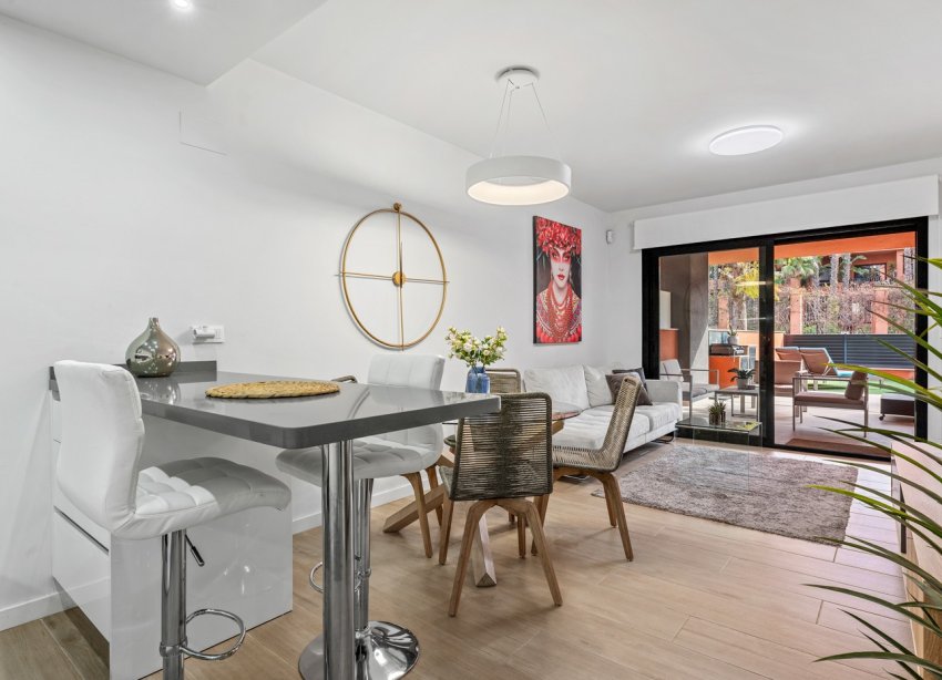 Resale - Apartment - Orihuela Costa - Villamartín