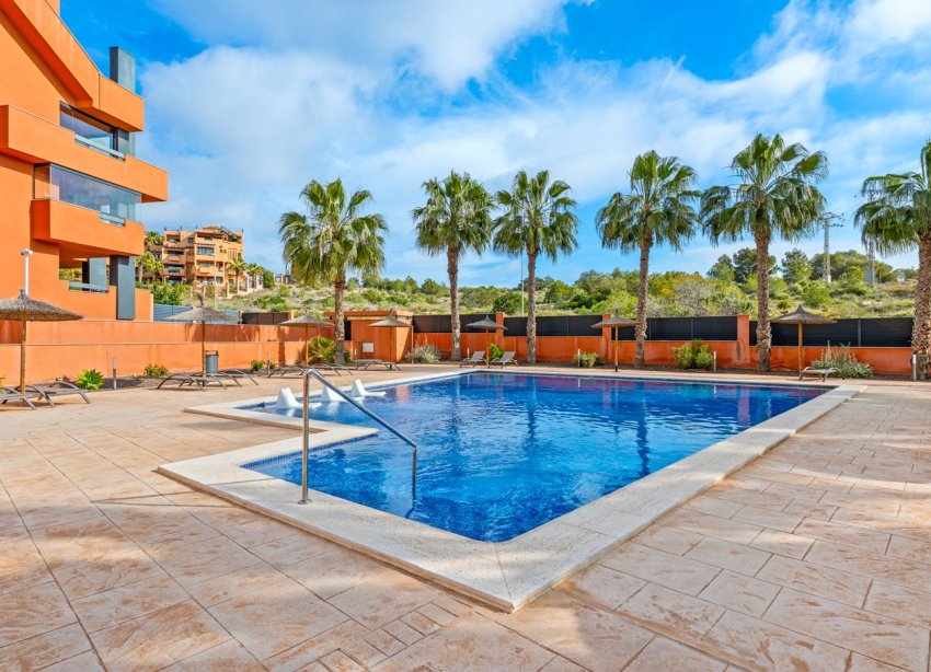 Resale - Apartment - Orihuela Costa - Villamartín