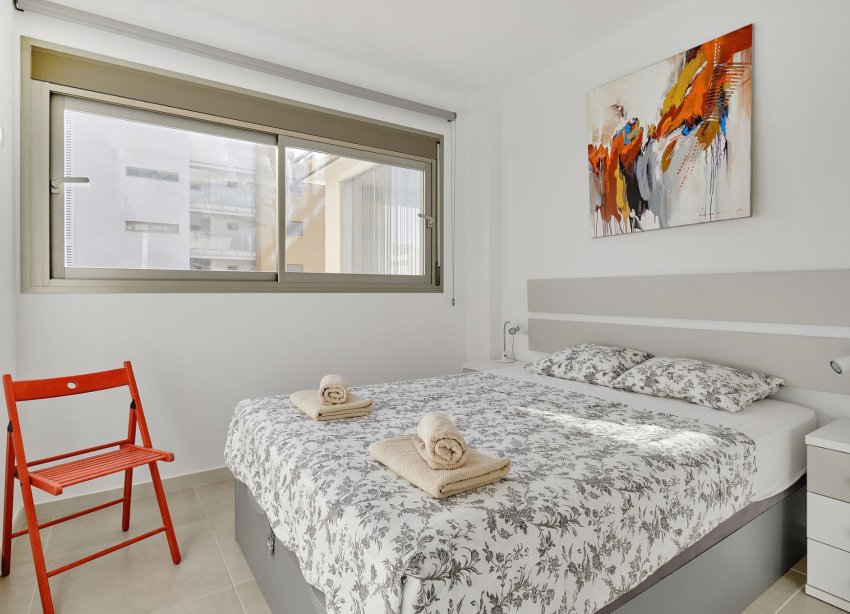 Resale - Apartment - Orihuela Costa - Villamartín