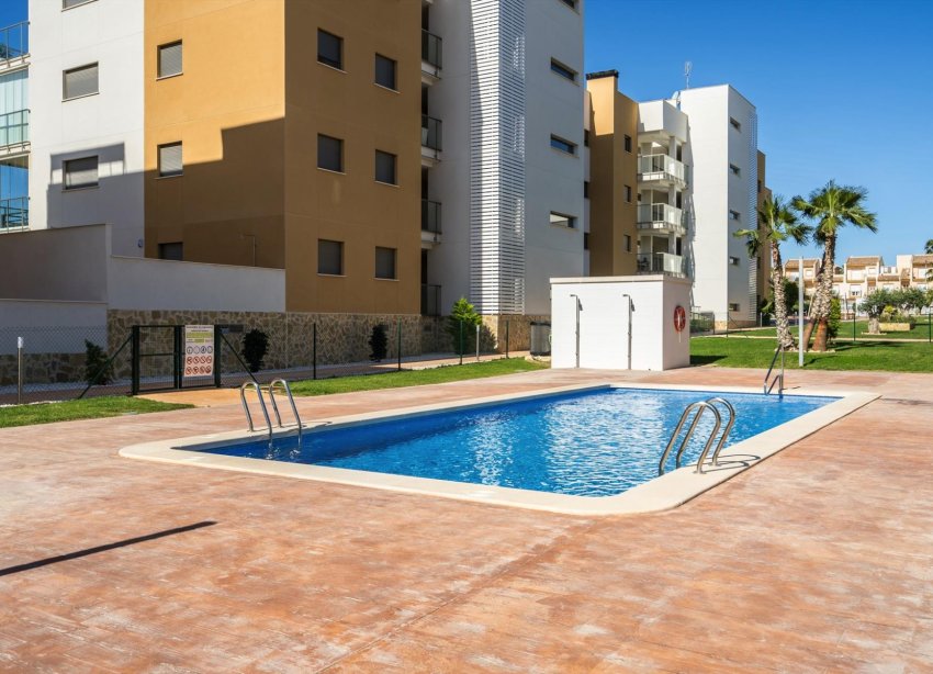 Resale - Apartment - Orihuela Costa - Villamartín