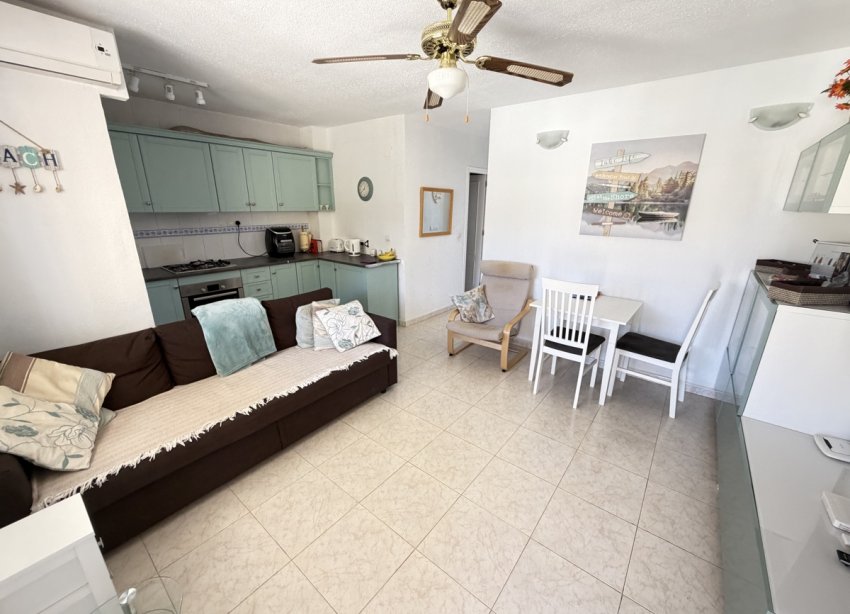 Resale - Apartment - Orihuela Costa - Villamartin