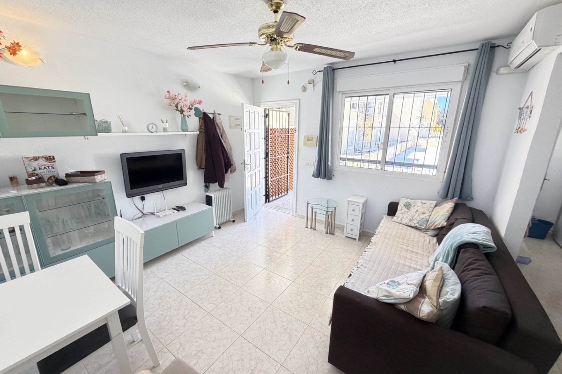 Resale - Apartment - Orihuela Costa - Villamartin