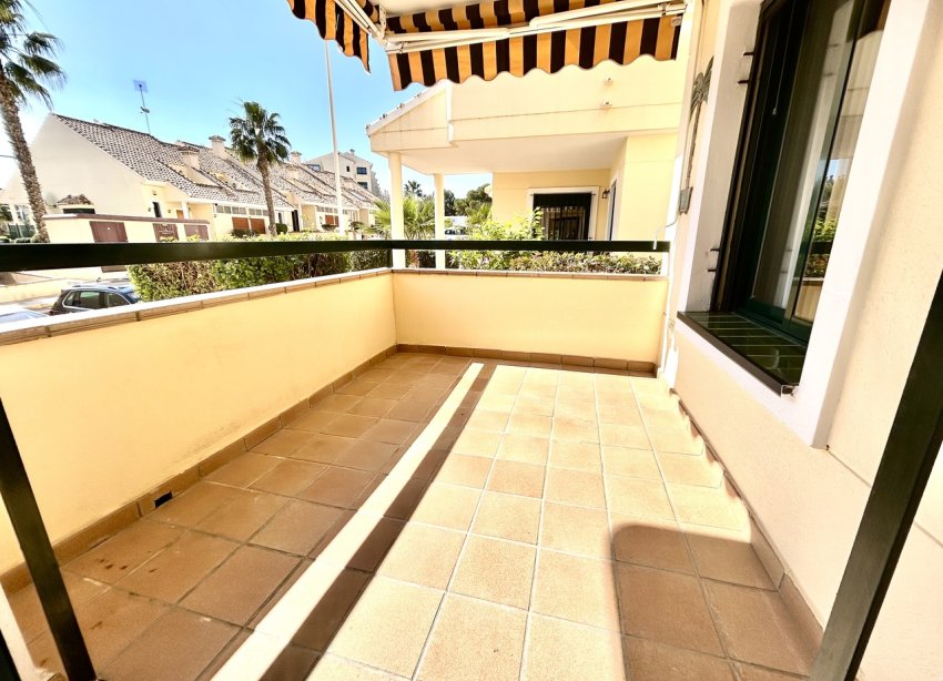 Resale - Apartment - Orihuela Costa - Villamartín