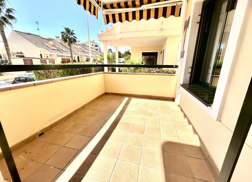 Resale - Apartment - Orihuela Costa - Villamartín