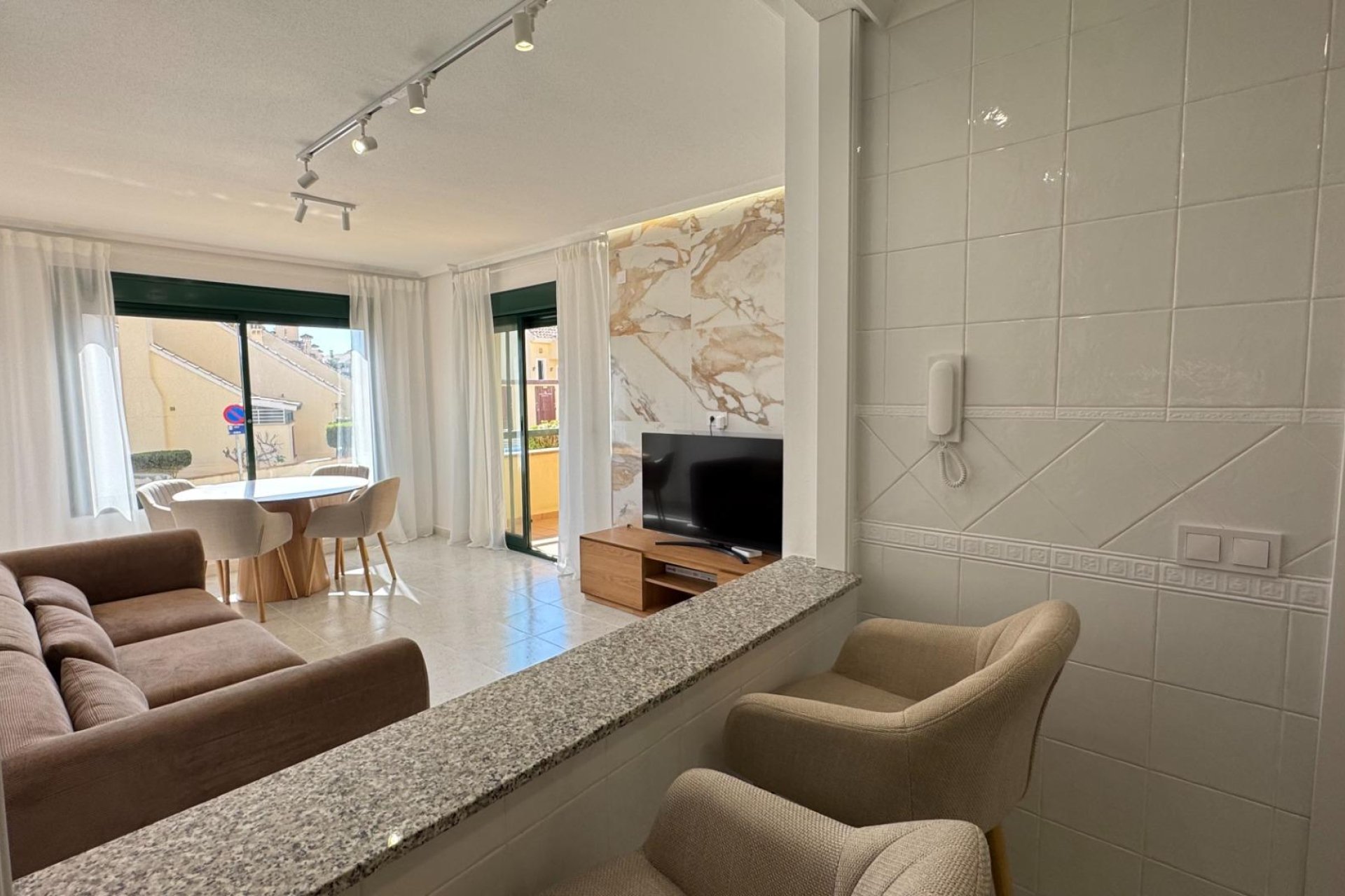 Resale - Apartment - Orihuela Costa - Villamartín