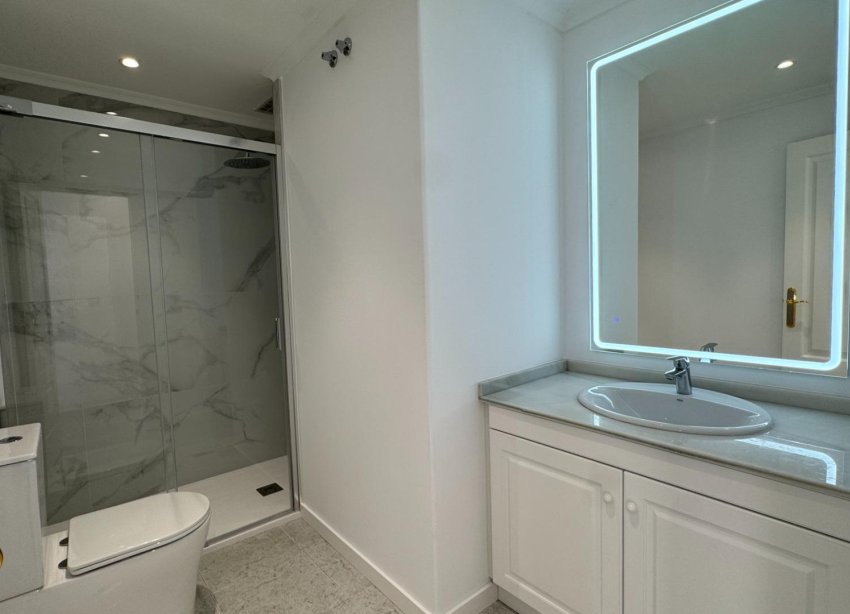 Resale - Apartment - Orihuela Costa - Villamartín
