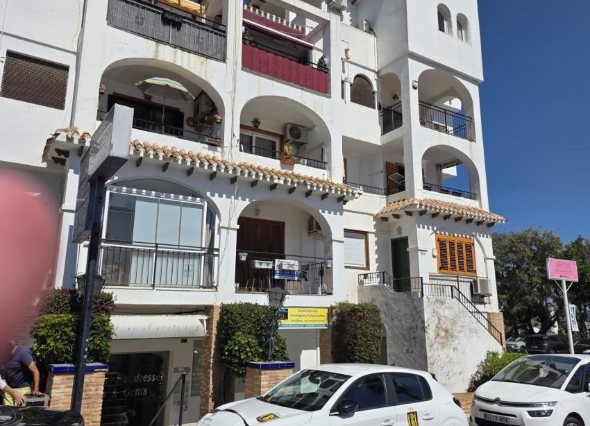 Resale - Apartment - Orihuela Costa - Villamartin
