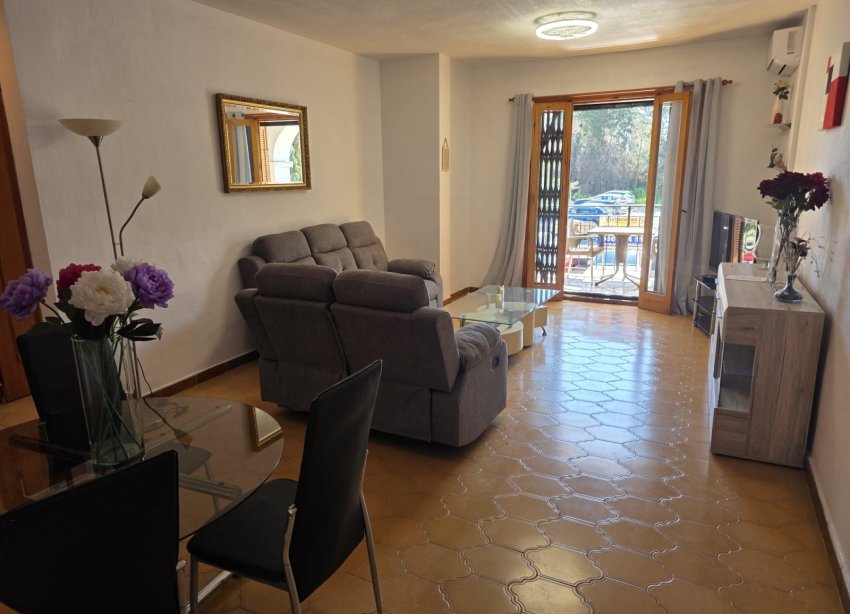 Resale - Apartment - Orihuela Costa - Villamartin