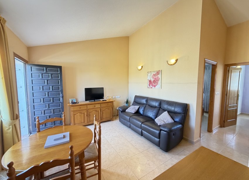 Resale - Apartment - Orihuela Costa - Villamartin