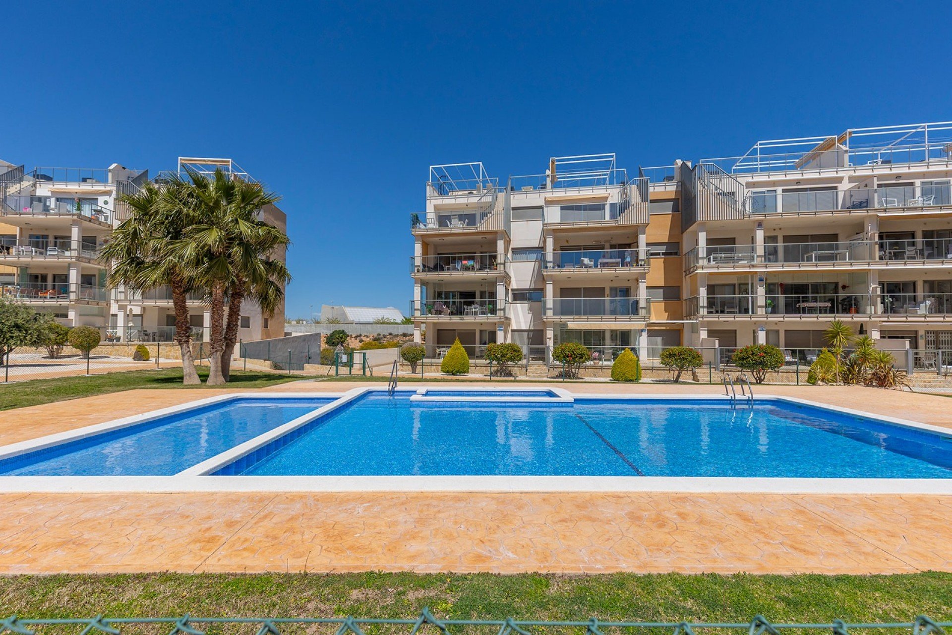 Resale - Apartment - Orihuela Costa - Villamartín