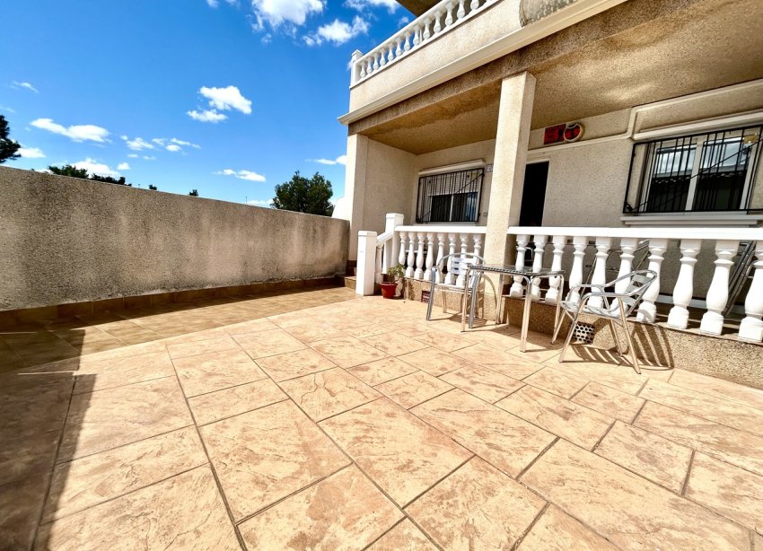Resale - Apartment - Orihuela Costa - Villamartin