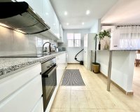 Resale - Apartment - Orihuela Costa - Villamartin