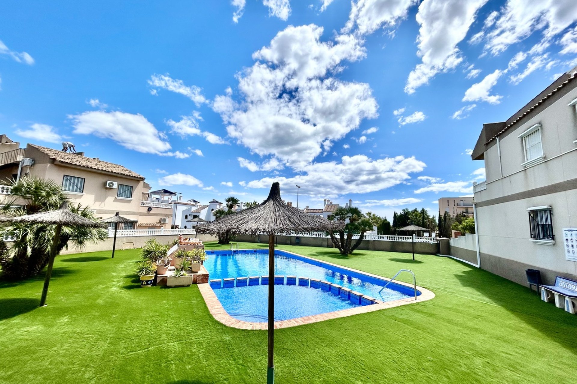 Resale - Apartment - Orihuela Costa - Villamartin