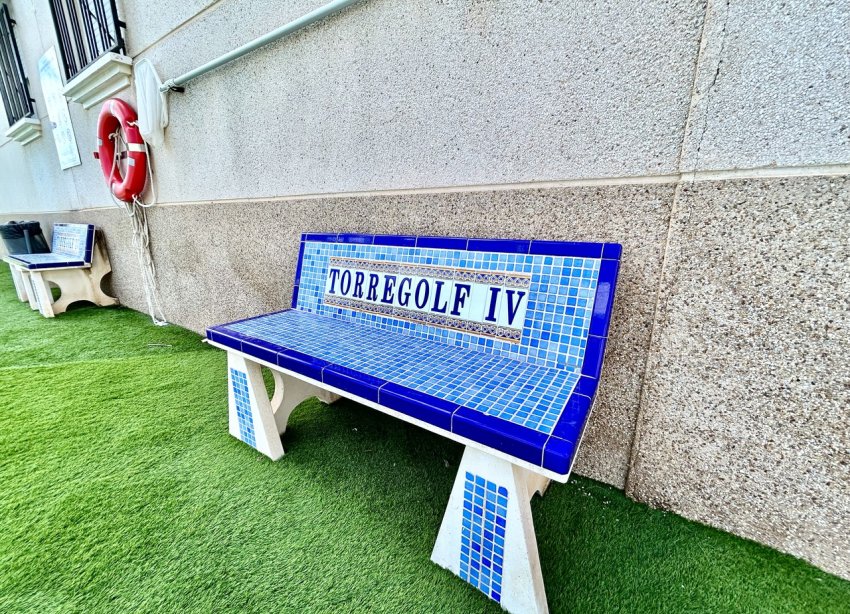 Resale - Apartment - Orihuela Costa - Villamartin