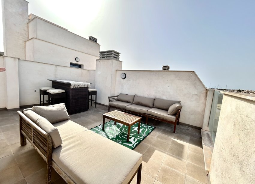 Resale - Apartment - Orihuela Costa - Villamartin