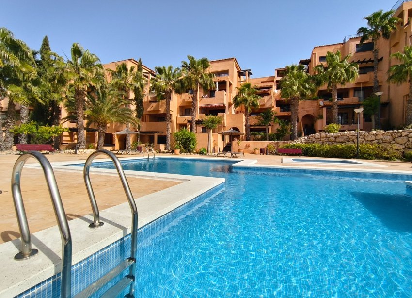 Resale - Apartment - Orihuela Costa - Villamartín