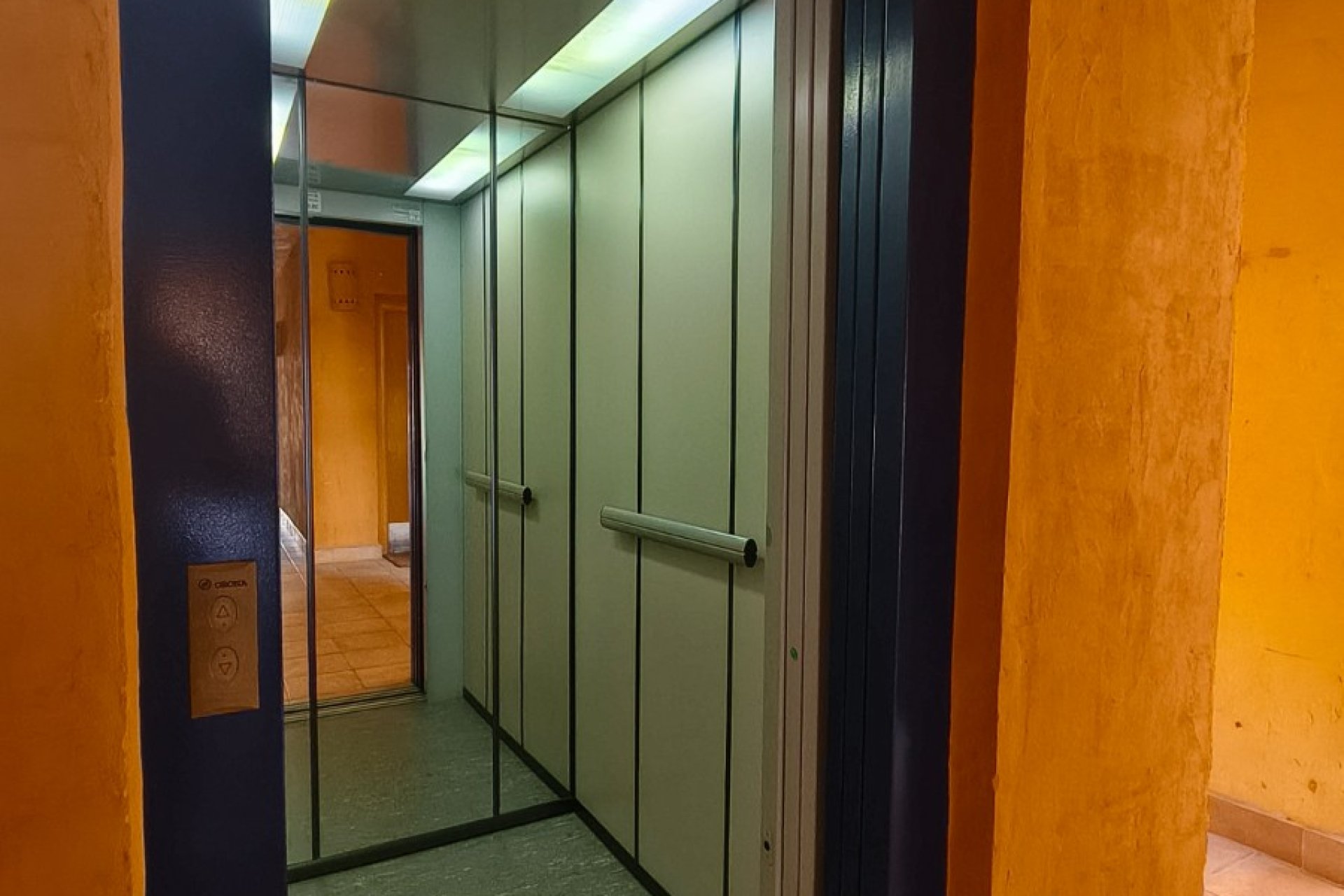 Resale - Apartment - Orihuela Costa - Villamartín