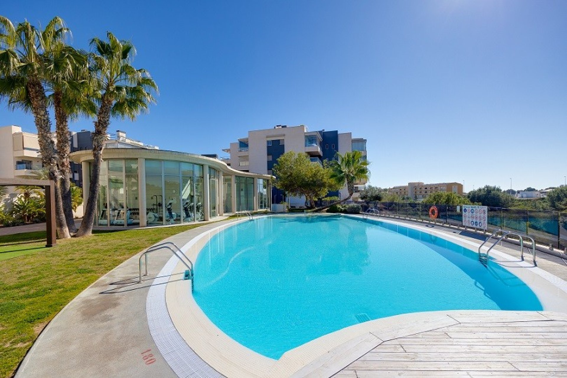 Resale - Apartment - Orihuela Costa - Villamartín