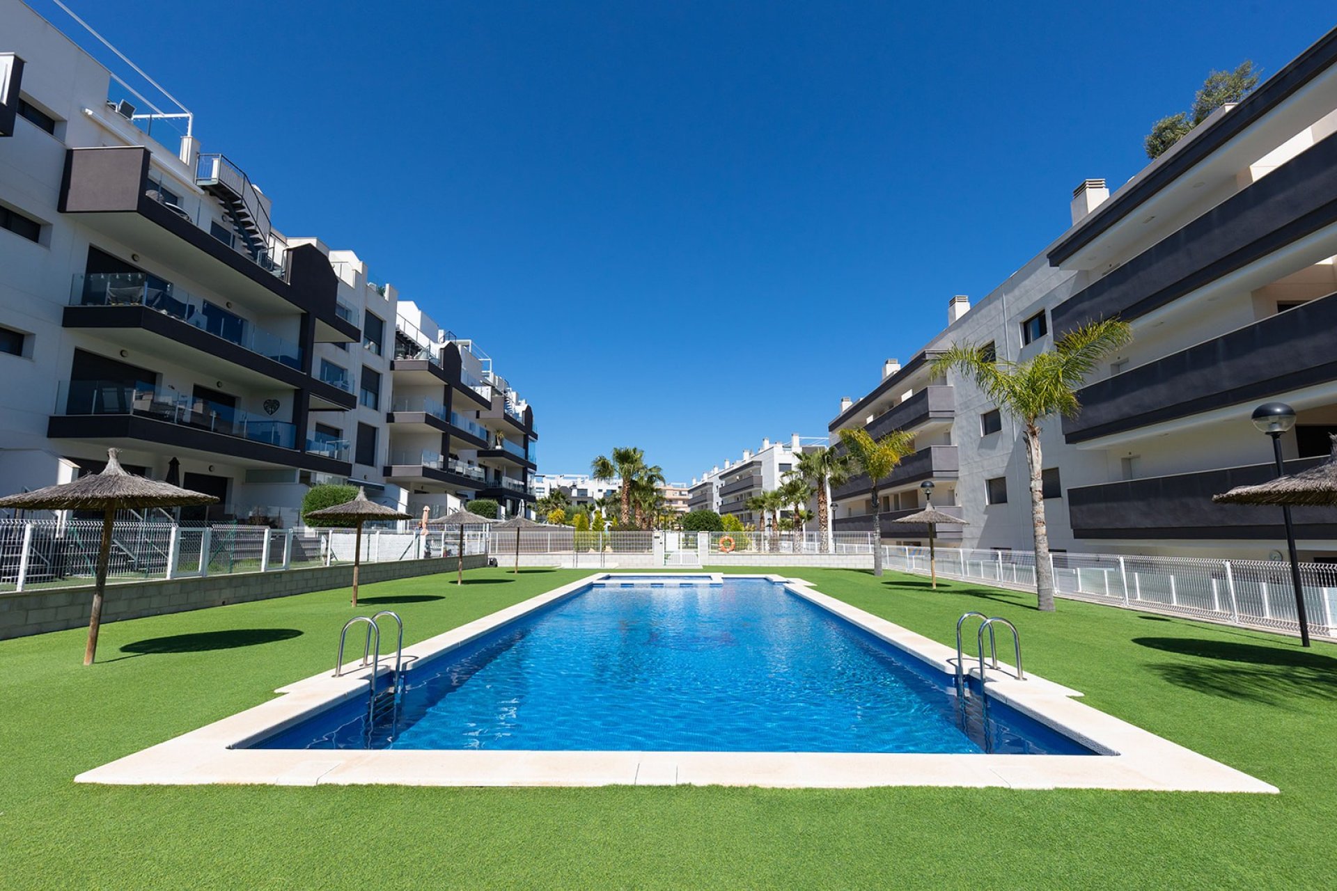 Resale - Apartment - Orihuela Costa - Villamartin