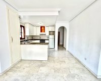 Resale - Apartment - Orihuela Costa - Villamartin