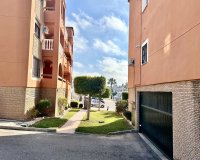 Resale - Apartment - Orihuela Costa - Villamartin