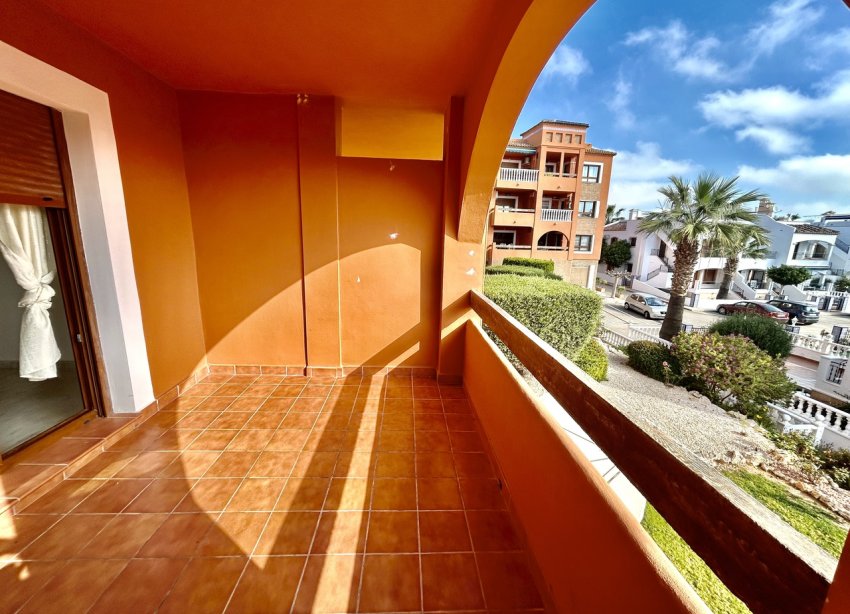 Resale - Apartment - Orihuela Costa - Villamartin