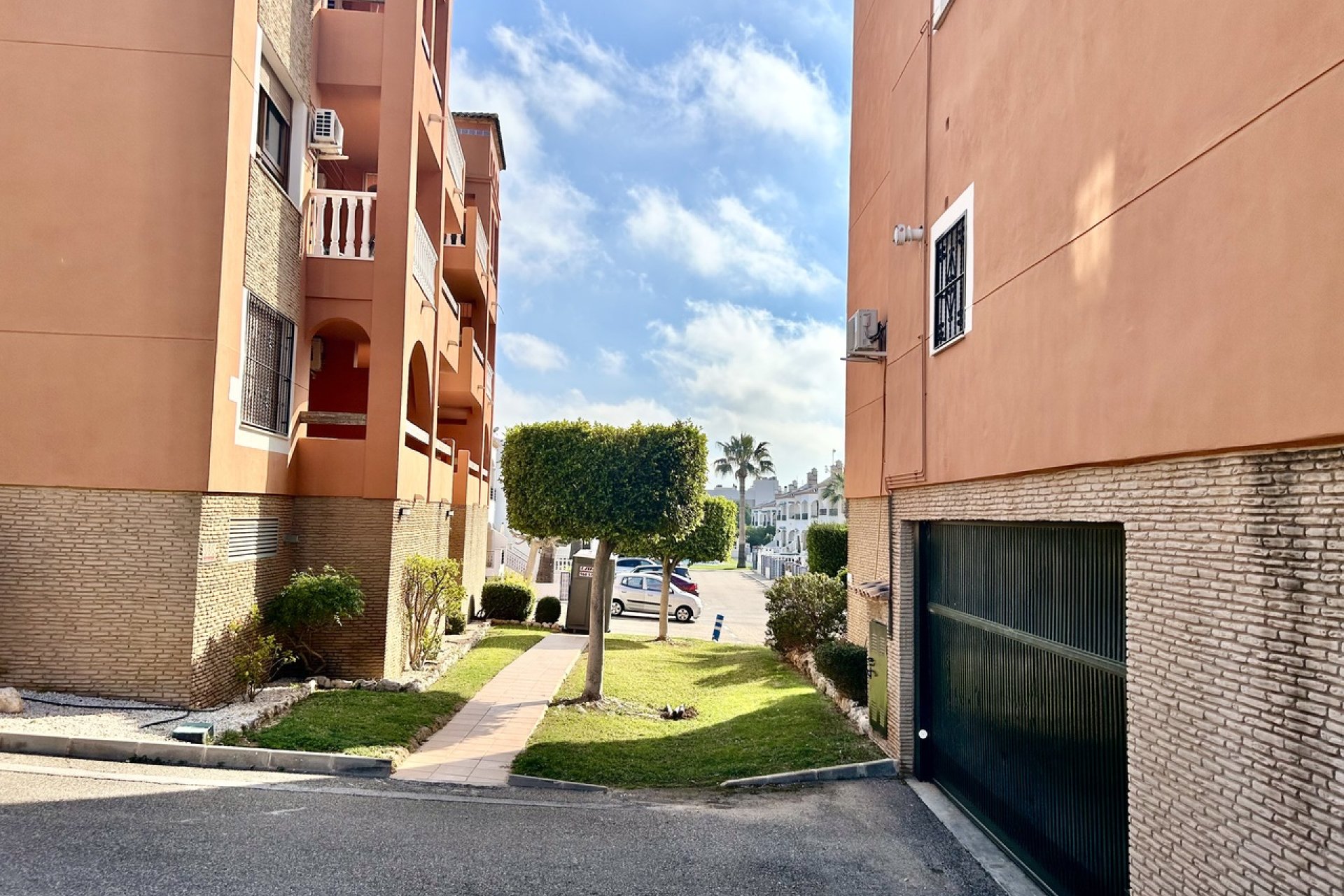 Resale - Apartment - Orihuela Costa - Villamartin