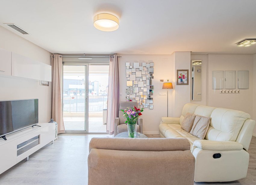 Resale - Apartment - Orihuela Costa - Villamartín