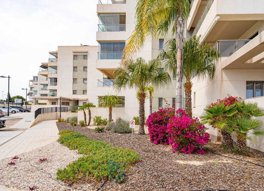 Resale - Apartment - Orihuela Costa - Villamartín