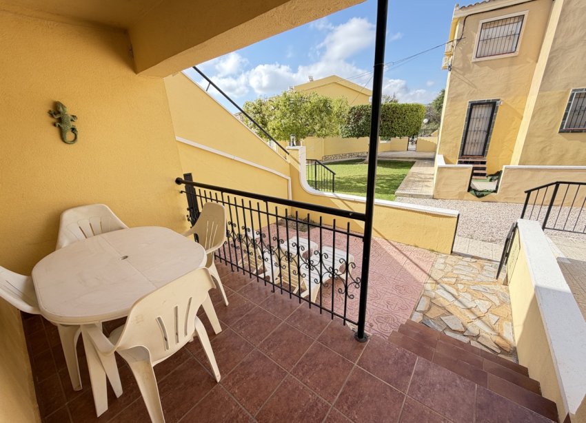 Resale - Apartment - Orihuela Costa - Villamartin