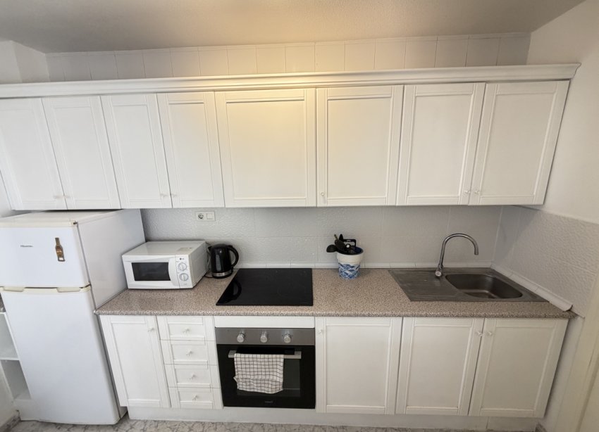 Resale - Apartment - Orihuela Costa - Villamartin