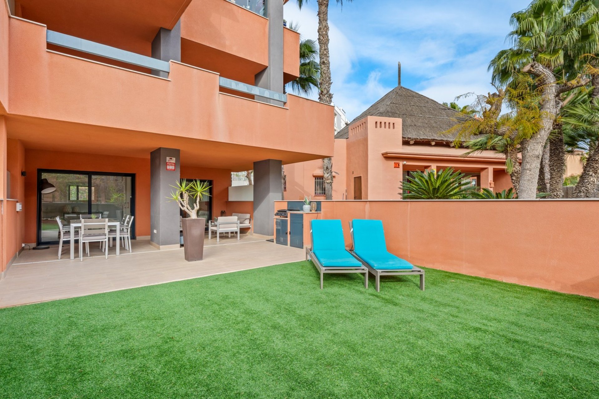 Resale - Apartment - Orihuela Costa - Villamartín