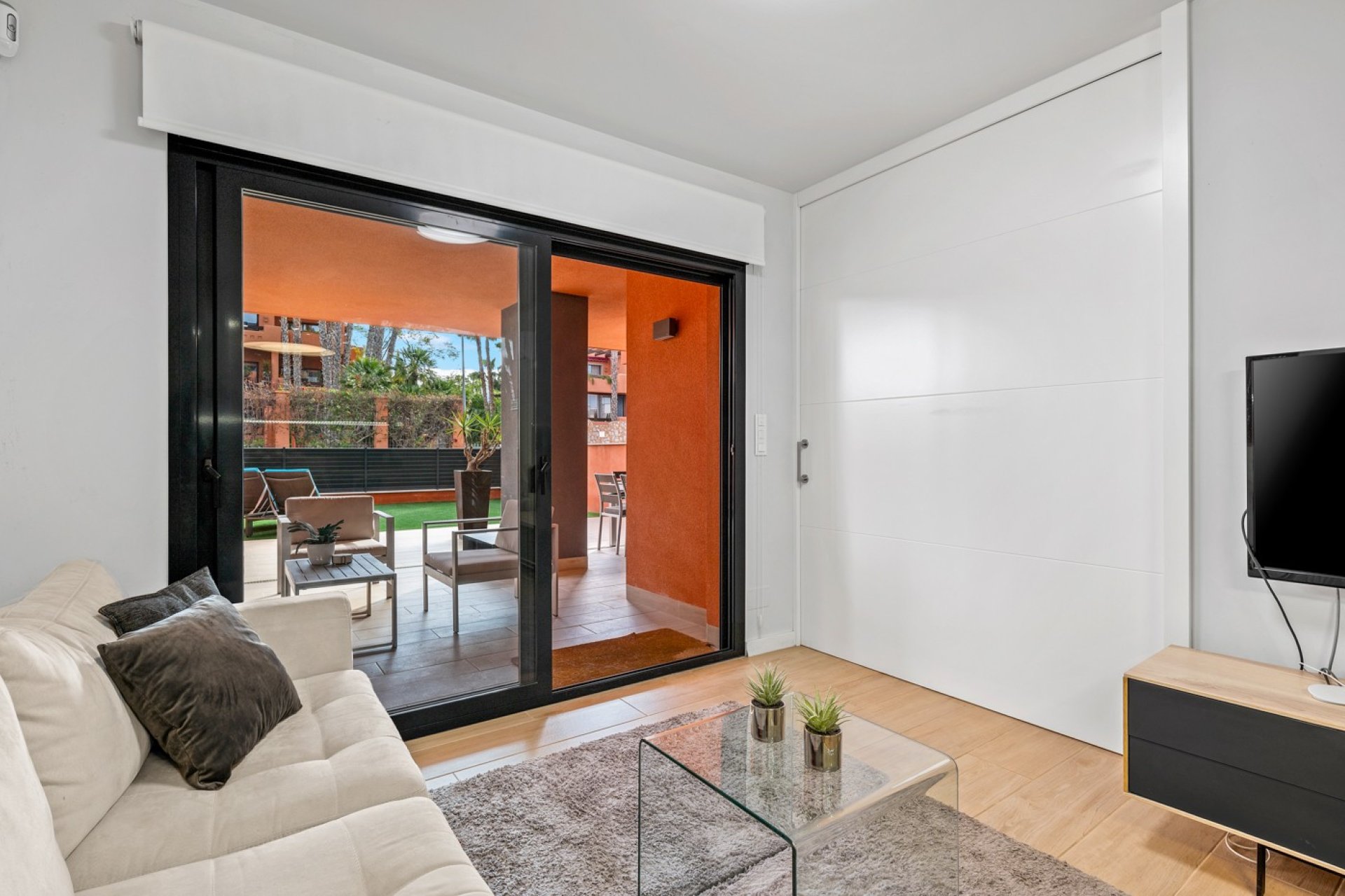Resale - Apartment - Orihuela Costa - Villamartín