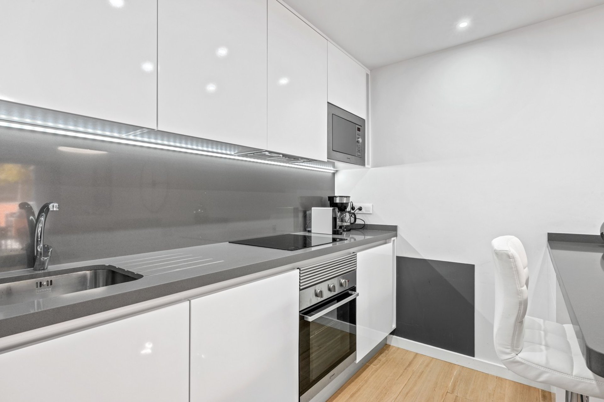 Resale - Apartment - Orihuela Costa - Villamartín