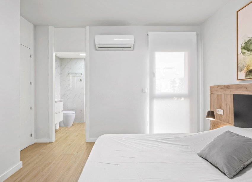 Resale - Apartment - Orihuela Costa - Villamartín
