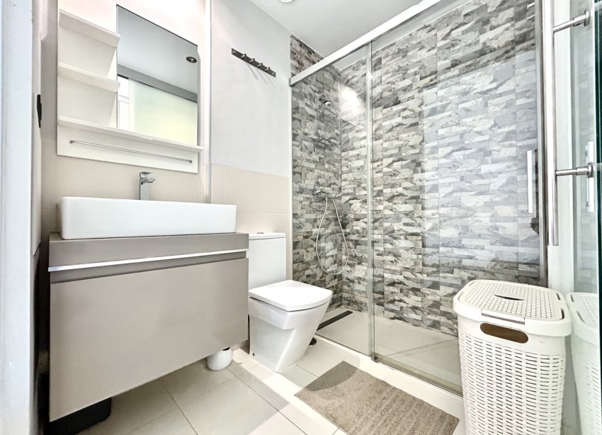 Resale - Apartment - Orihuela Costa - Villamartin
