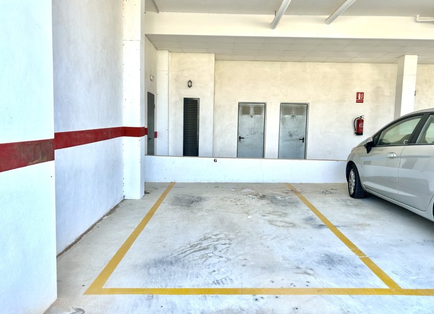 Resale - Apartment - Orihuela Costa - Villamartin