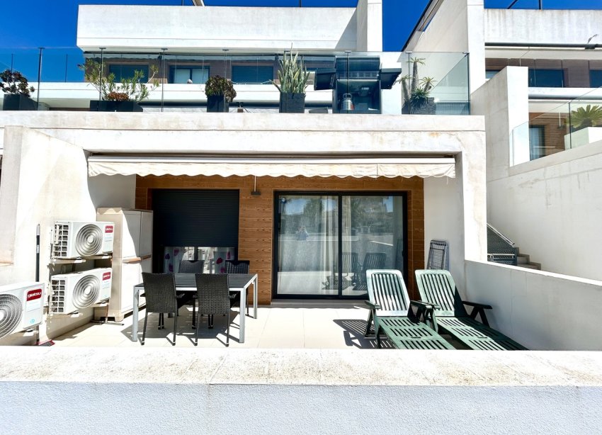 Resale - Apartment - Orihuela Costa - Villamartin