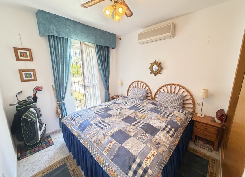 Resale - Apartment - Orihuela Costa - Villamartín