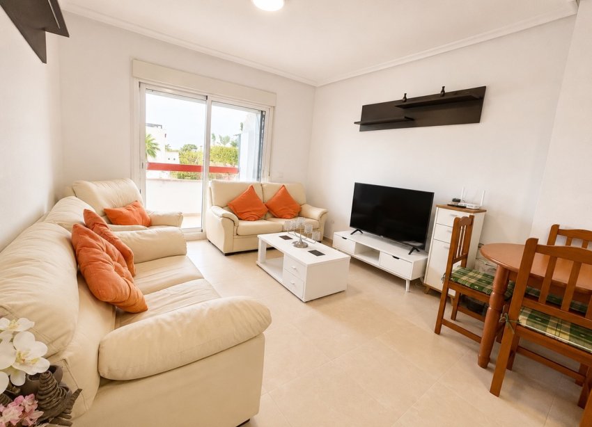 Resale - Apartment - Orihuela Costa - Villamartín