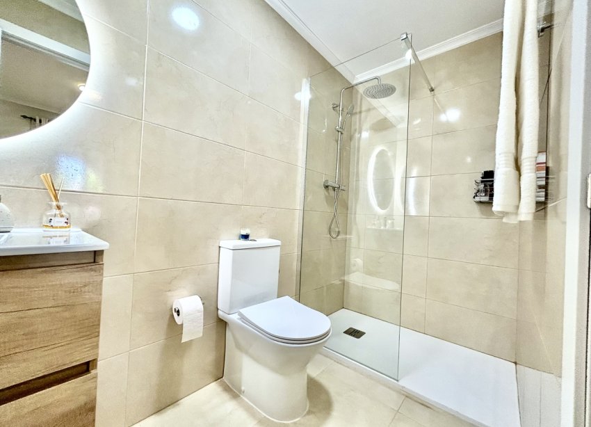 Resale - Apartment - Orihuela Costa - Villamartín